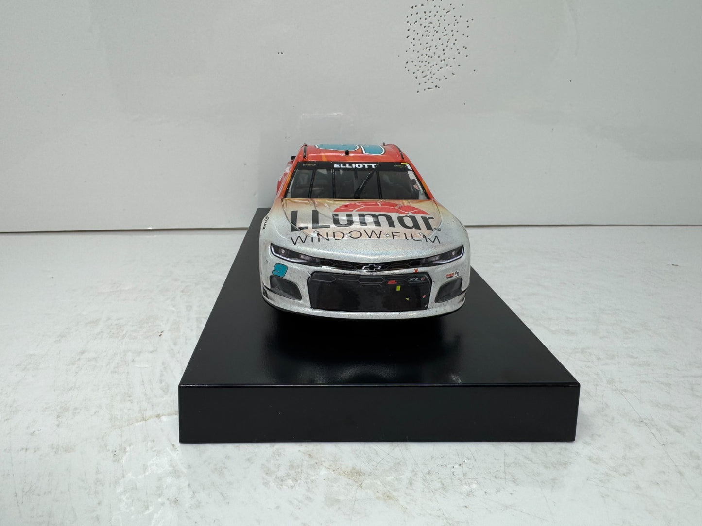 Lionel NASCAR Elite #9 Chase Elliott Llumar COTA Win Camaro 1:24 Diecast