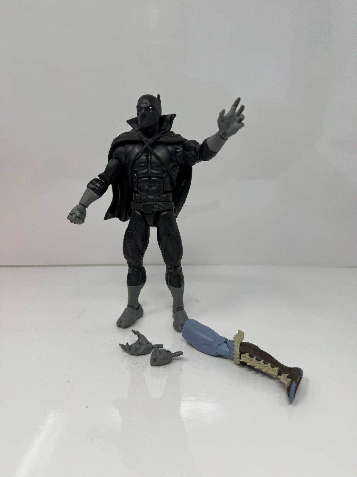 Marvel Legends Wakanda Forever Black Panther Action Figure w/ Attuma BAF Piece