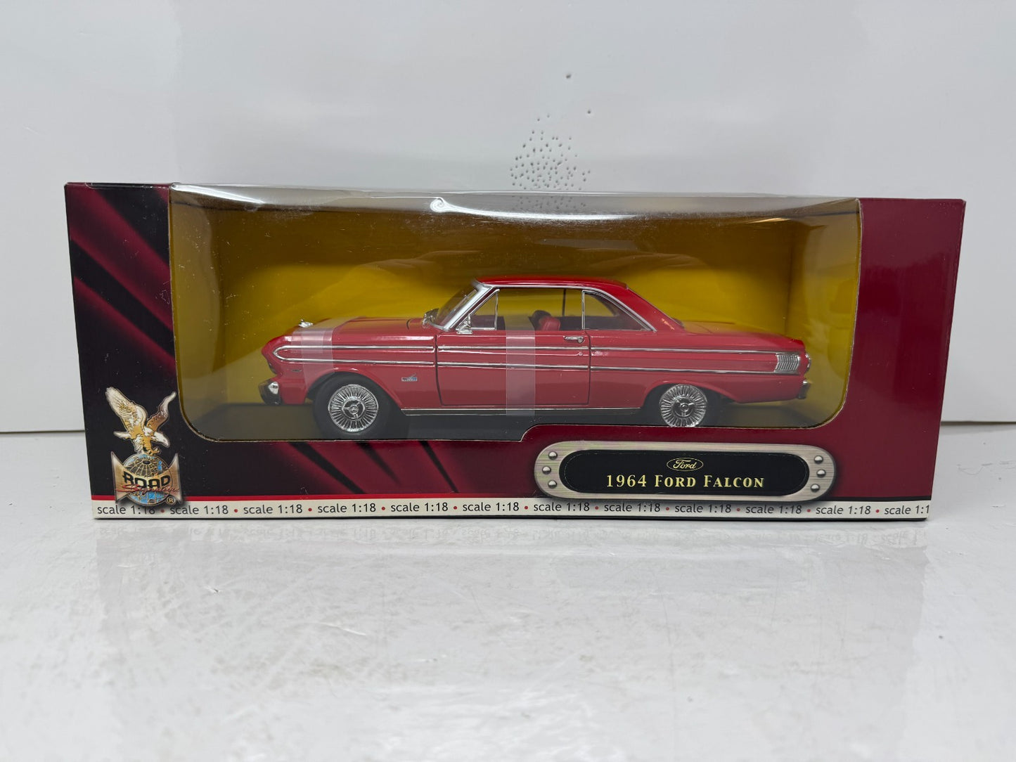 Yat Ming Road Signature 1964 Ford Falcon 1:18 Diecast