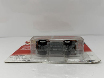 Johnny Lightning Tri-Chevy 1956 Chevrolet Bel Air 1:64 Diecast
