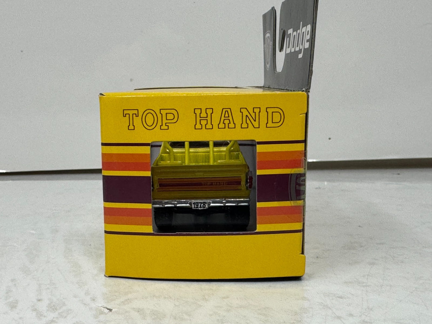 M2 Machines 1978 Dodge 150 Power Wagon Top Hand 1:64 Diecast