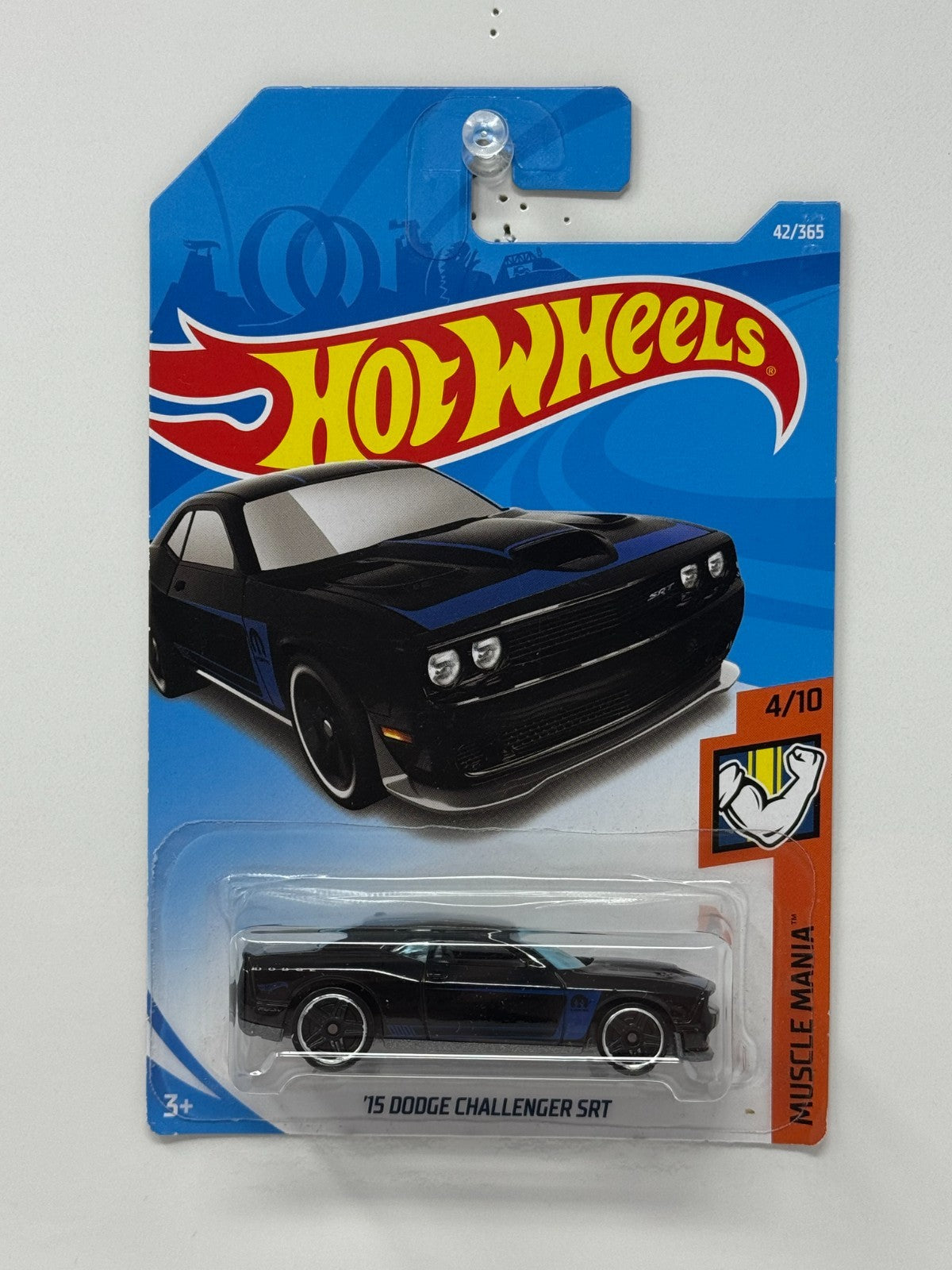 Hot Wheels Muscle Mania 2015 Dodge Challenger SRT 1:64 Diecast Black