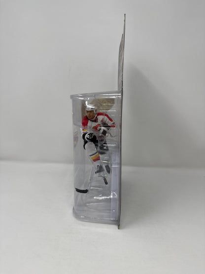 McFarlane NHL Theoren Fleury Calgary Flames Legends Series 8 CHASE Figure