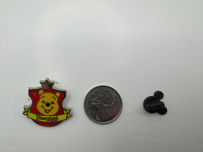 DLR Disney Winnie the Pooh Crests Hidden Mickey Trading Pin DC2S11