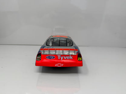 Action NASCAR Jeff Gordon #24 DuPont The Victory Lap 2003 Chevy 1:24 Diecast