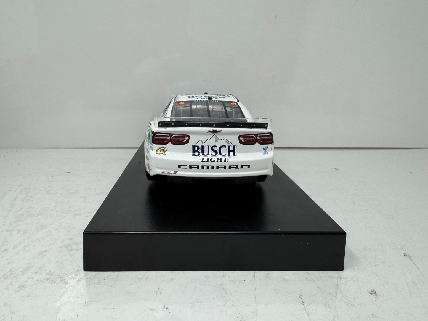 Lionel Racing Nascar #1 Ross Chastain Busch Light Fishing Chevy Camaro ZL1 1:24 Diecast