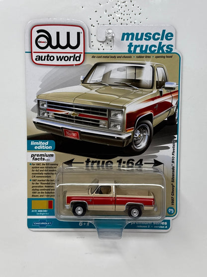 Auto World Muscle Trucks 1987 Chevy Silverado R10 Fleetside 1:64 Diecast