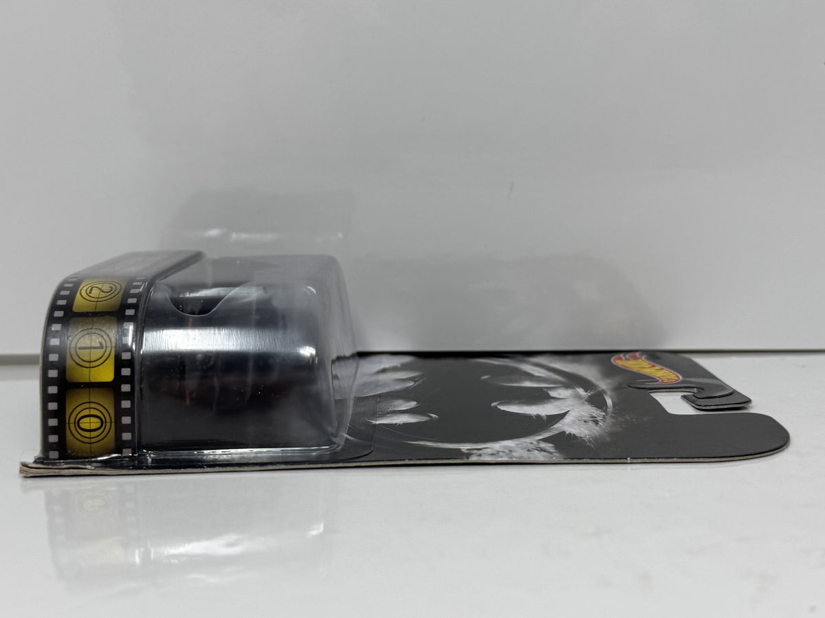 Hot Wheels Retro Entertainment Batman Returns Batmobile 1:64 Diecast