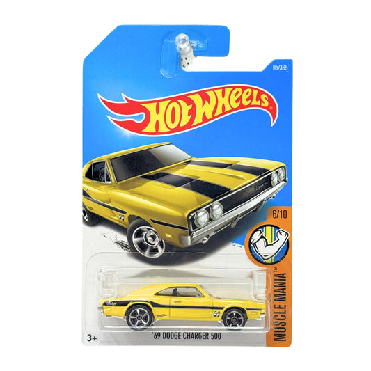 Hot Wheels Muscle Mania 1969 Dodge Charger 500 1:64 Diecast Yellow