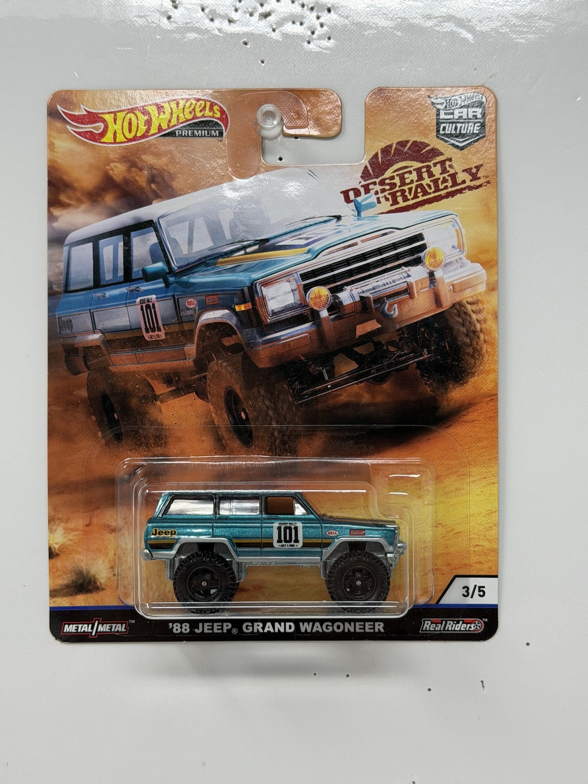 Hot Wheels Premium Desert Rally 1988 Jeep Grand Wagoneer 1:64 Diecast