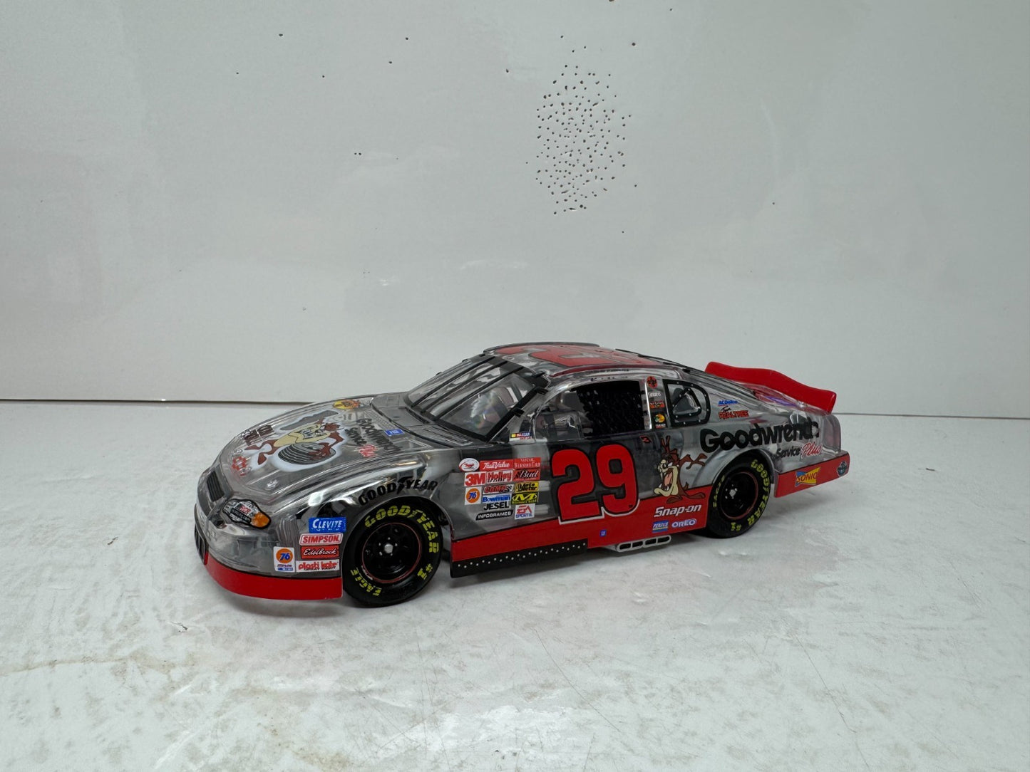 Action NASCAR #29 Kevin Harvick Looney Tunes 2001 Monte Carlo Clear 1:24 Diecast