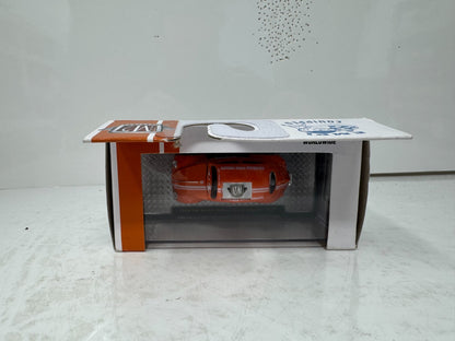 M2 Machines EMPI 1956 Volkswagen Beetle Deluxe U.S.A. Model 1:64 Diecast