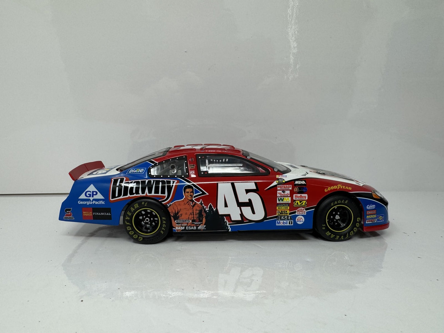 Team Caliber Nascar Kyle Petty #45 Brawny 2004 Dodge 1:24 Diecast