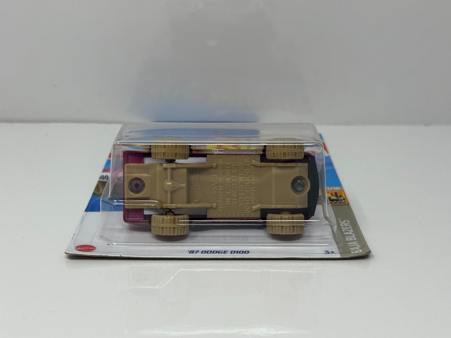 Hot Wheels Baja Blazers 1987 Dodge D100 1:64 Diecast