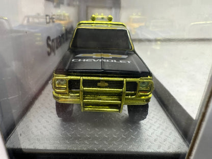 M2 Machines Square Body Truck Set S39 Chevy GMC 3-Pack CHASE 1:64 Diecast