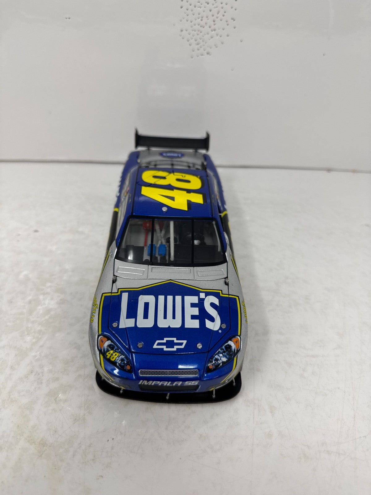 Motorsports Authentics #48 Jimmie Johnson Lowe's 2007 Impala SS COT 1:24 Diecast