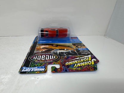 Johnny Lightning MCACN 1969 Dodge Charger Daytona 1:64 Diecast