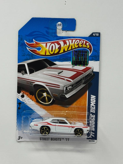 Hot Wheels Street Beasts 1971 Dodge Demon 1:64 Diecast Factory Sealed White