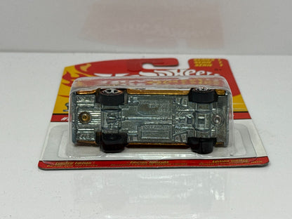Hot Wheels Classics 1970 Plymouth Road Runner Gold 1:64 Diecast