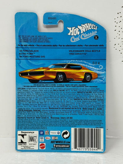 Hot Wheels Cool Classics Astro Funk Spectrafrost 1:64 Diecast