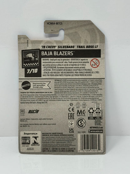 Hot Wheels Baja Blazers 2019 Chevy Silverado Trail Boss LT 1:64 Diecast