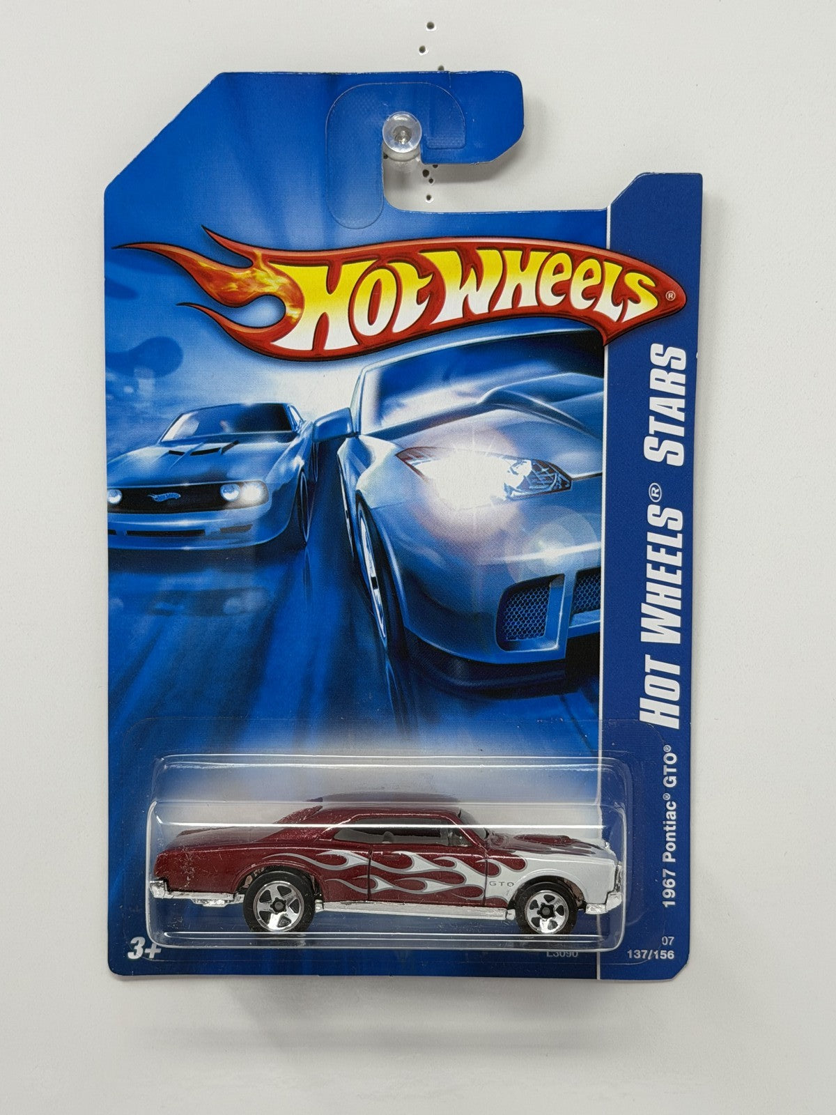 Hot Wheels Hot Wheels Stars 1967 Pontiac GTO 1:64 Diecast Red Flames