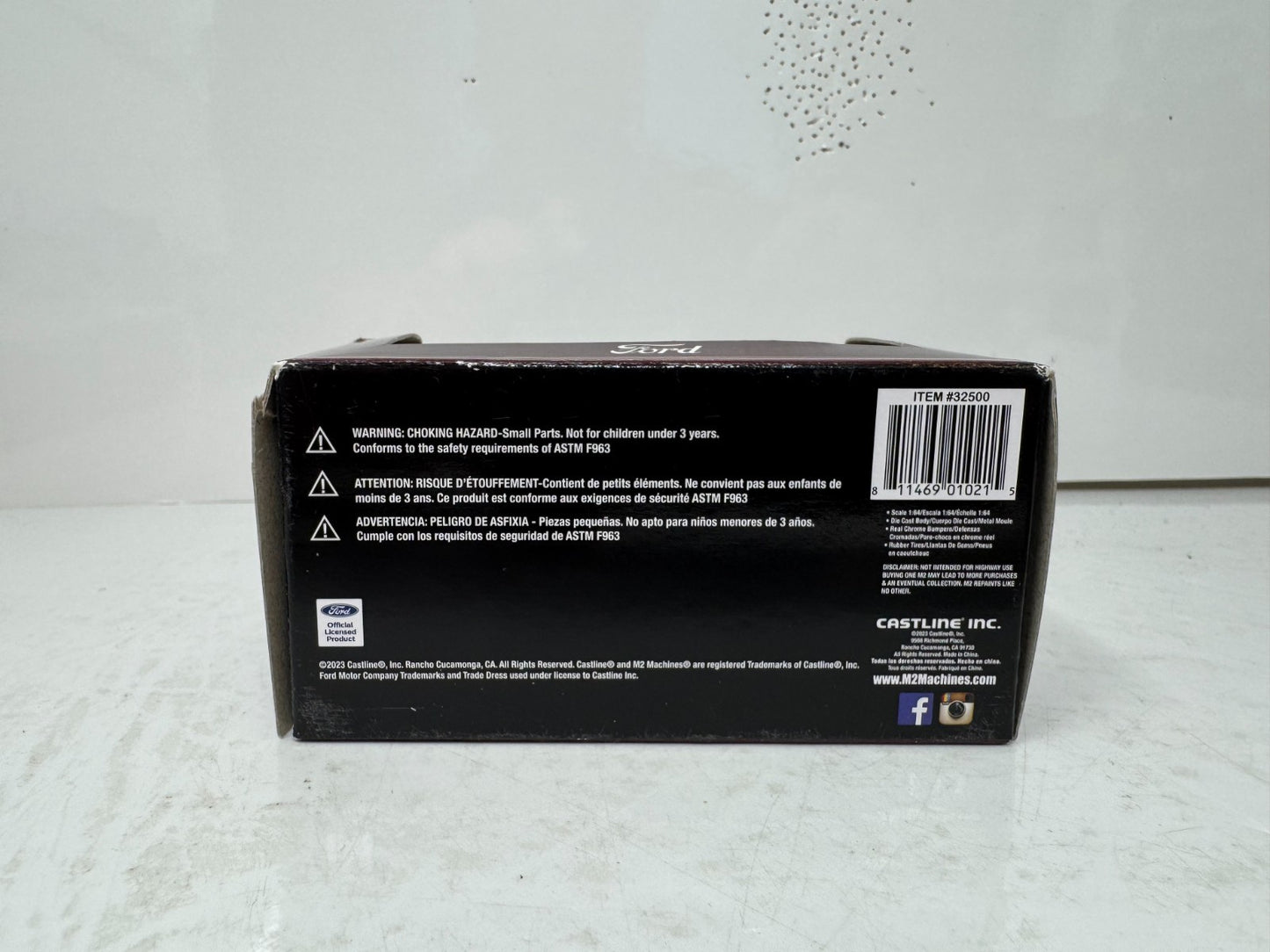 M2 Machines Ford 1932 Ford Three Window Coupe 1:64 Diecast