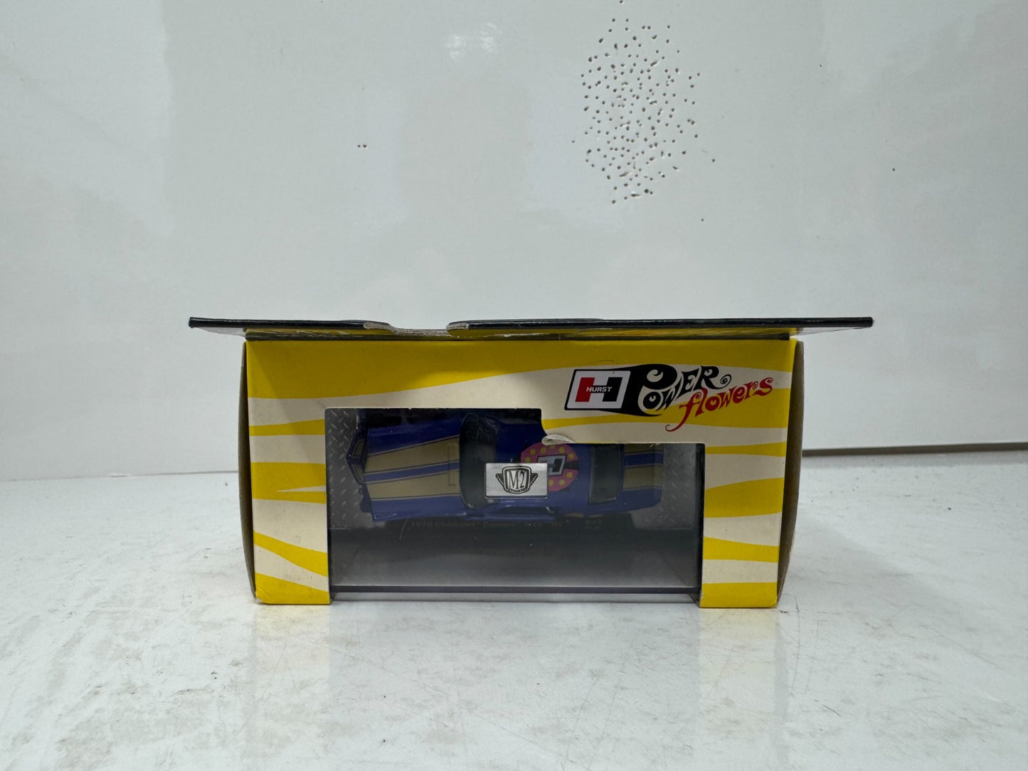 M2 Machines Hurst Power Flowers 1970 Chevrolet Camaro Z/28 RS 1:64 Diecast