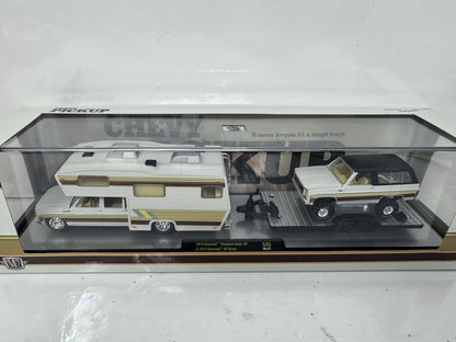 M2 Machines 1974 Chevrolet Cheyenne Super 30 & K5 Blazer 1:64 Diecast