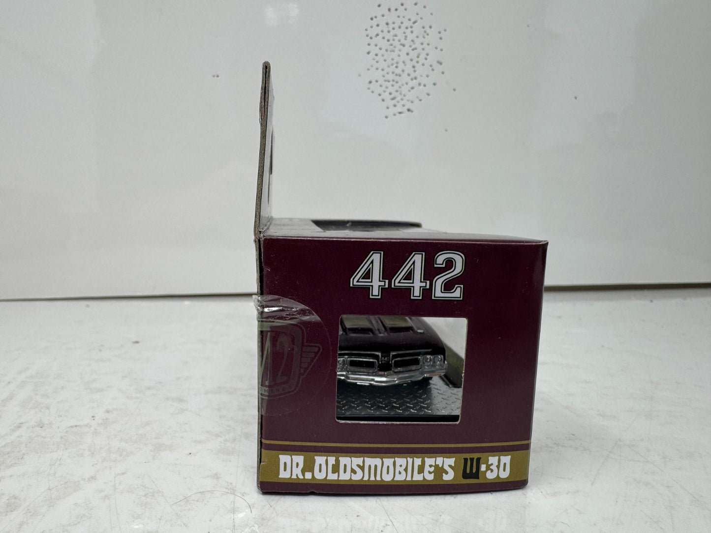 M2 Machines Dr. Oldsmobile’s 1970 Cutlass 442 W-30 1:64 Diecast