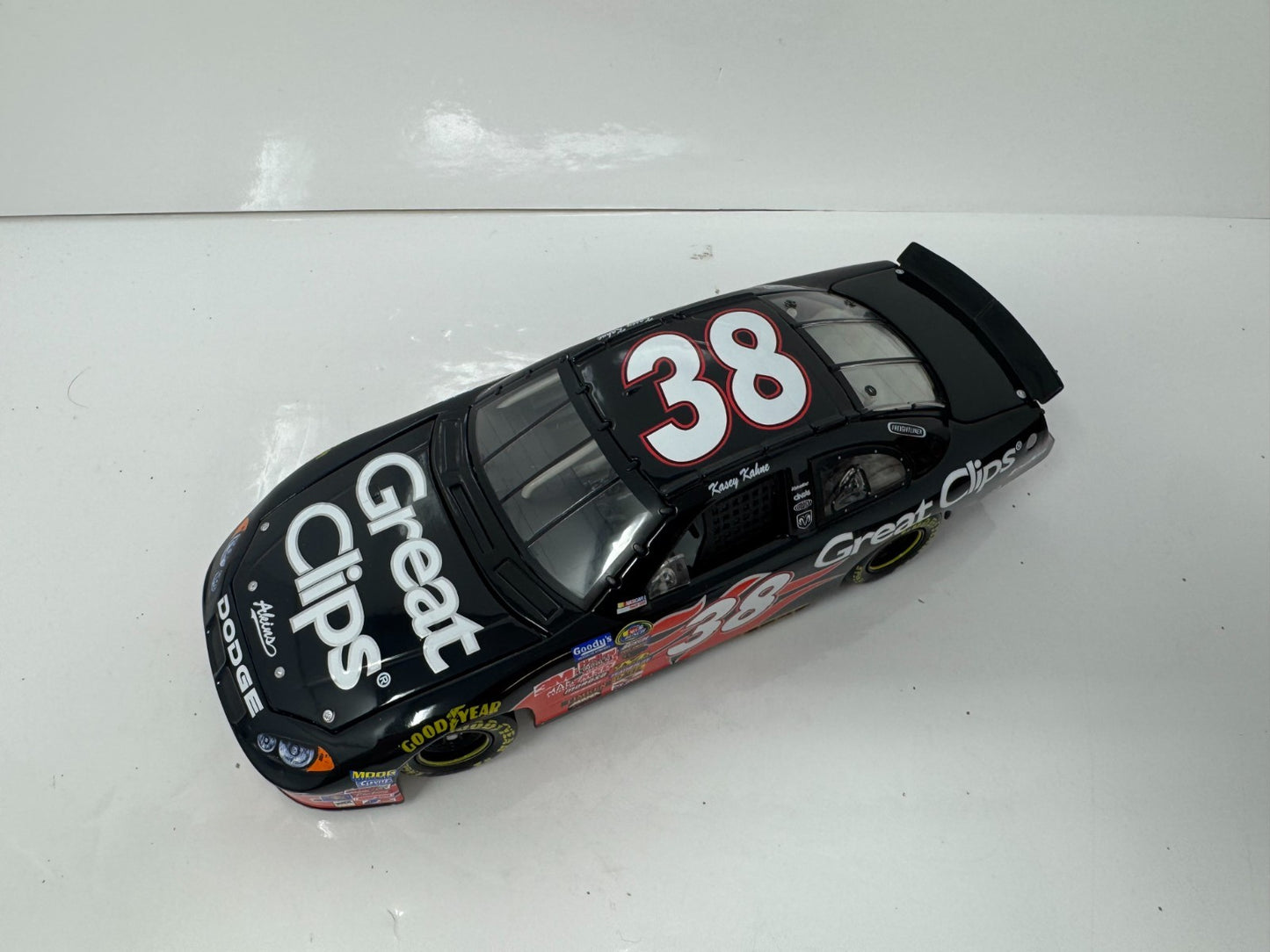 Action NASCAR Kasey Kahne #38 Great Clips 2004 Dodge Intrepid 1:24 Diecast