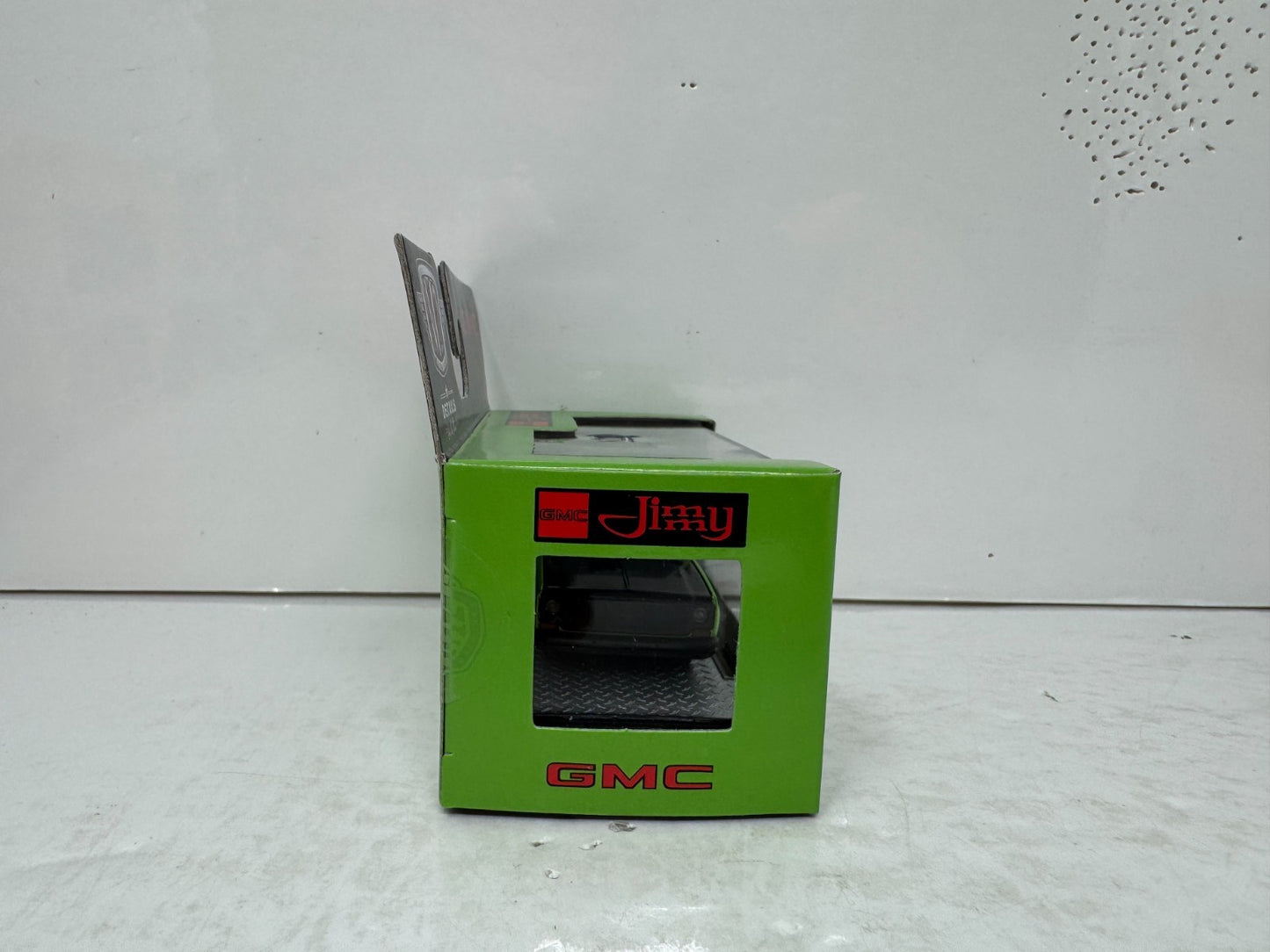 M2 Machines 1973 GMC Jimmy Sierra 1:64 Diecast Green