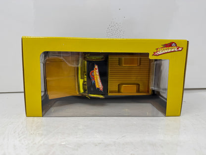 M2 Machines 1973 Chevrolet Cheyenne 10 Truck Weekend of Wheels 1:24 Diecast