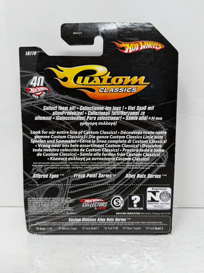 Hot Wheels Custom Classics 1959 Chevy Impala 1:50 Diecast