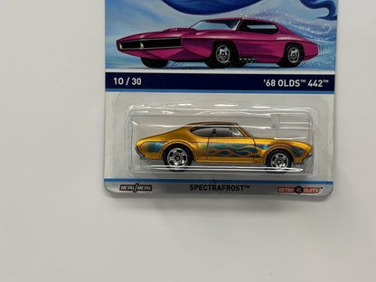 Hot Wheels Cool Classics 1968 Oldsmobile 442 Spectrafrost 1:64 Diecast Gold