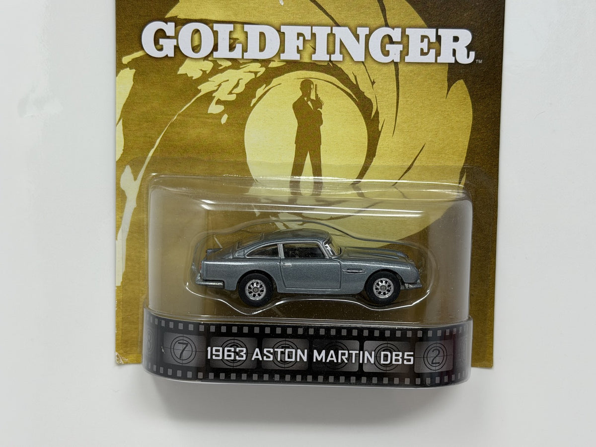 Hot Wheels Retro Entertainment James Bond 007 1963 Aston Martin DB5 1:64 Diecast