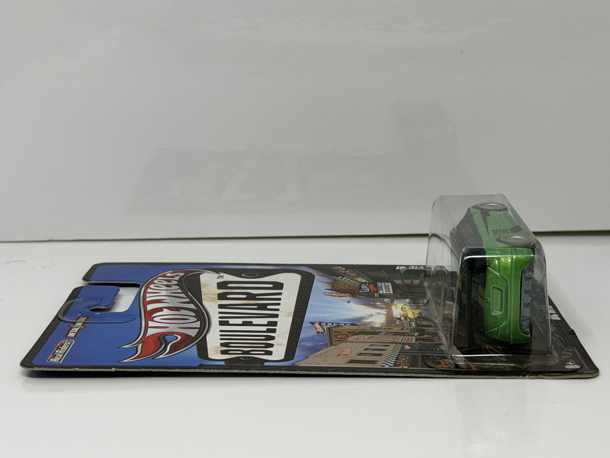 Hot Wheels Boulevard Honda Civic Si 1:64 Diecast Real Riders Green