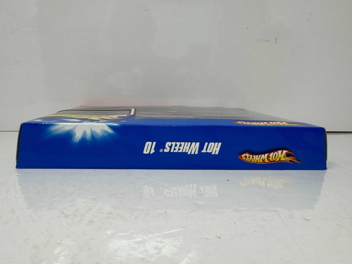 Hot Wheels 10-Car Gift Pack with Tire Fryer Exclusive Decoration 1:64 Diecast