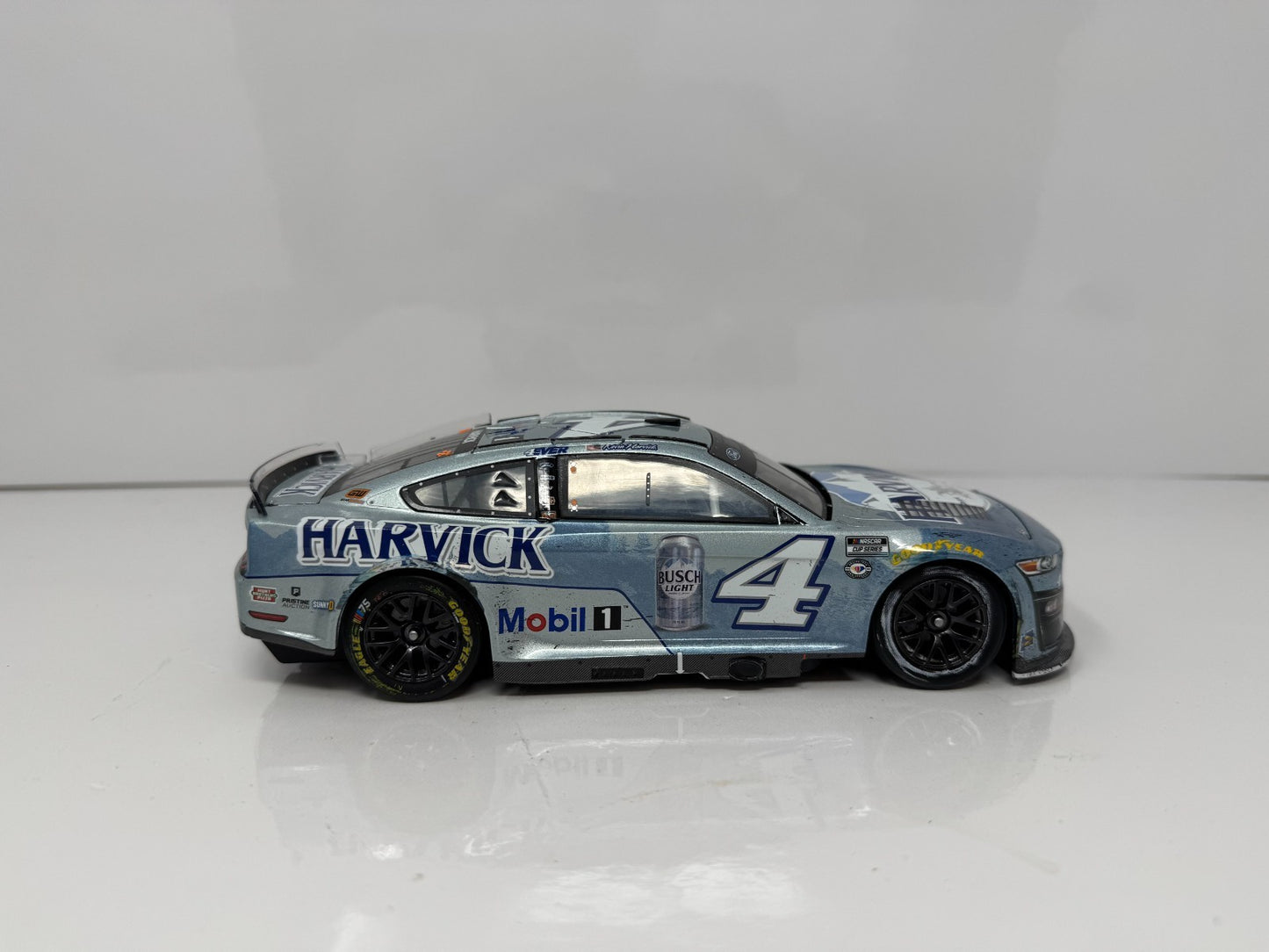 Lionel NASCAR Kevin Harvick #4 Busch Light Harvick Raced 2023 Ford 1:24 Diecast