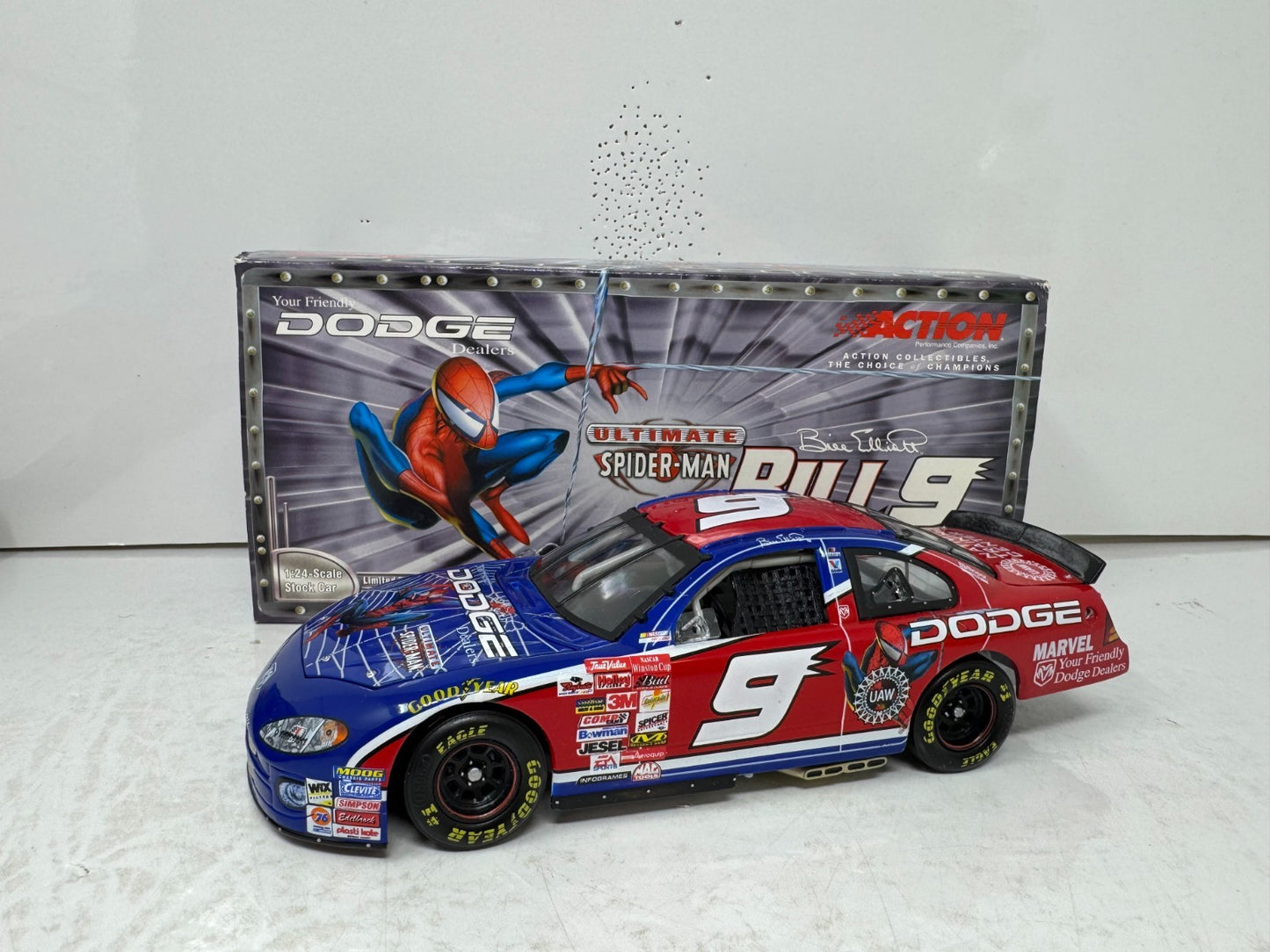 Action Nascar #9 Bill Elliott Spider-Man 2001 Dodge Intrepid R/T 1:24 Diecast