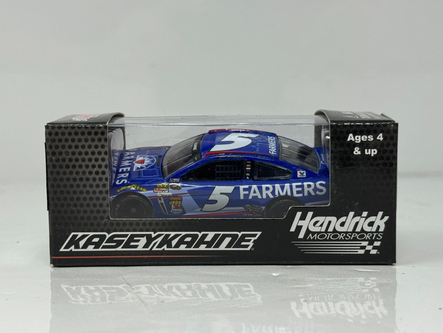 Lionel NASCAR Kasey Kahne #5 Farmers Insurance 2014 Chevy SS 1:64 Diecast