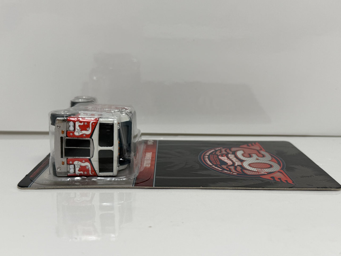 Hot Wheels 2016 30th Collectors Convention Thunder Roller 1:64 Diecast 0724/2600