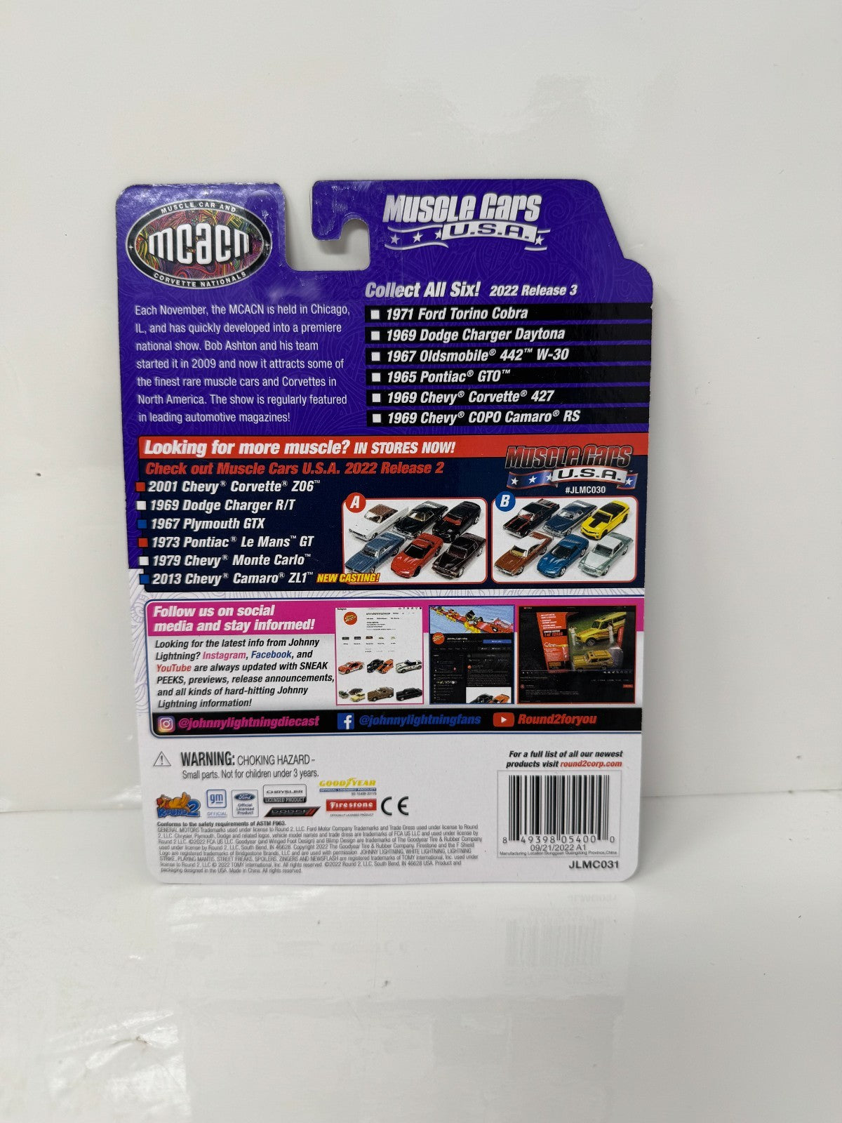 Johnny Lightning MCACN 1969 Dodge Charger Daytona Black 1:64 Diecast