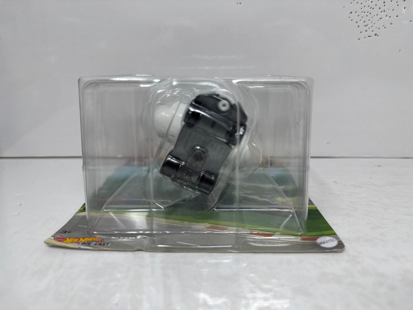 Hot Wheels Mario Kart Rosalina P-Wing + Cloud Glider 1:64 Diecast
