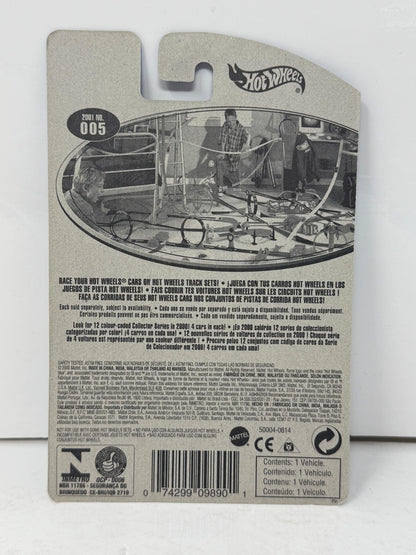 Hot Wheels T-Hunt Blast Lane 1:64 Diecast Real Riders