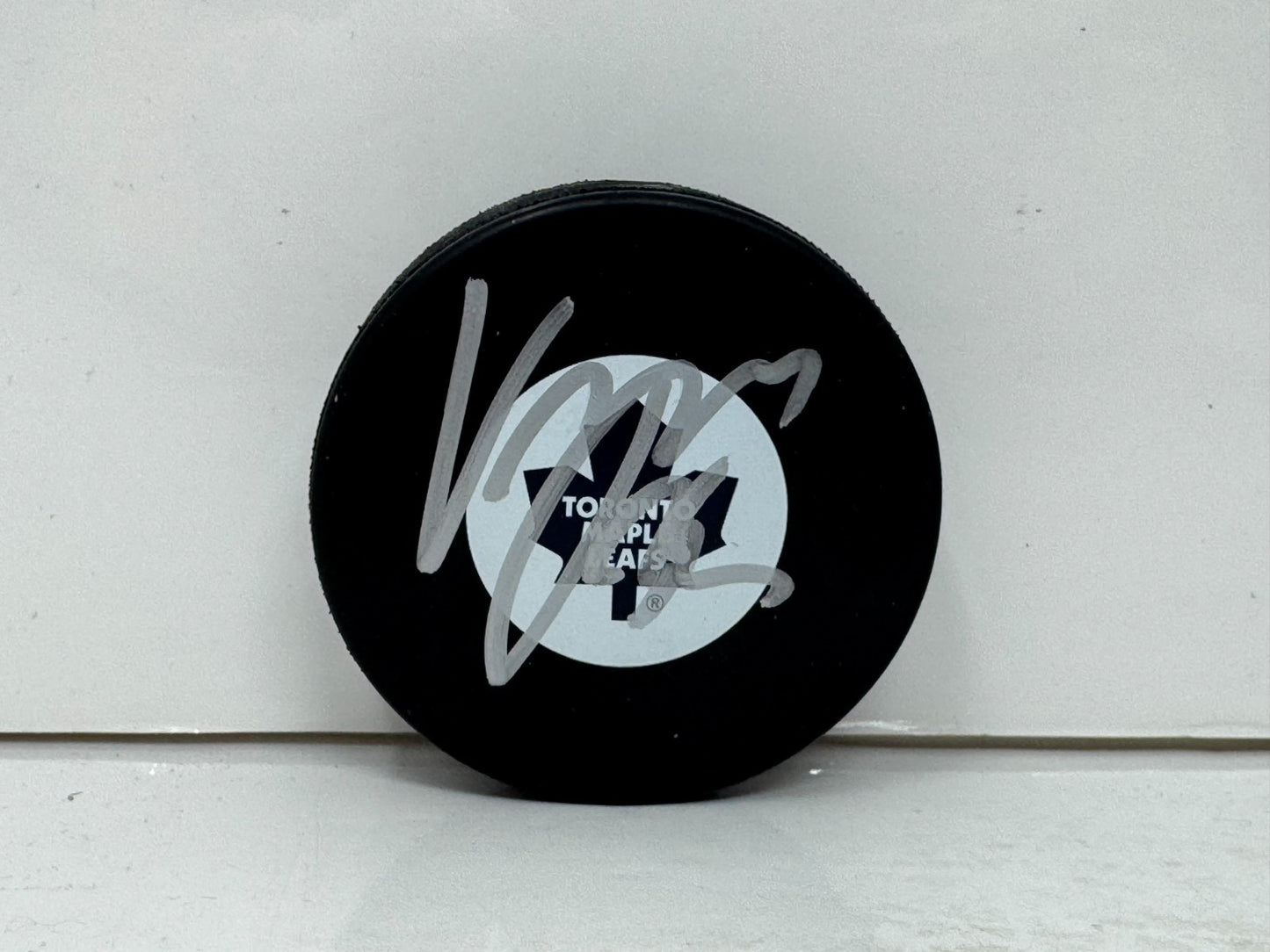 Vesa Toskala Toronto Maple Leafs Signed NHL Autograph Puck Silver Auto