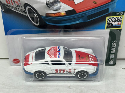Hot Wheels Retro Racers 1971 Porsche 911 1:64 Diecast