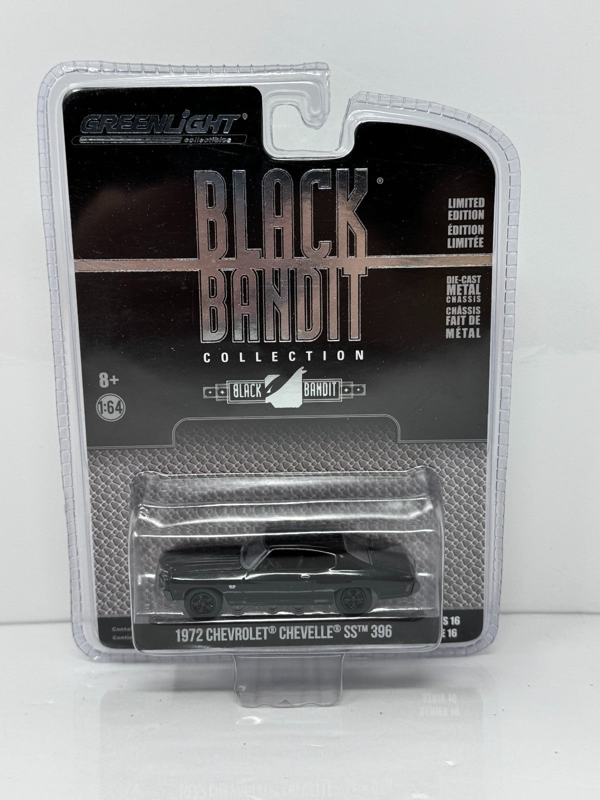 Greenlight Black Bandit Collection 1972 Chevrolet Chevelle SS 396 1:64 Diecast