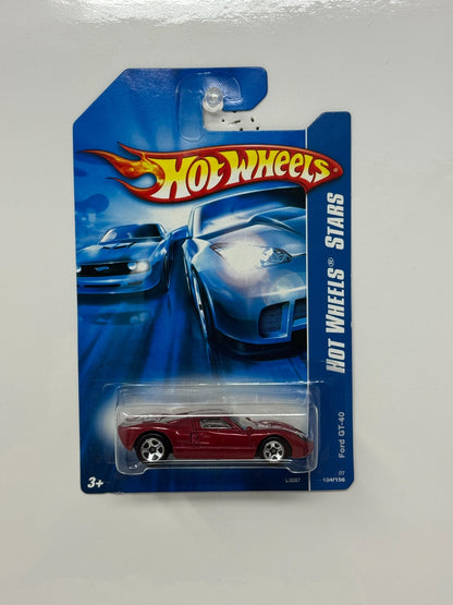 Hot Wheels Stars Ford GT-40 1:64 Diecast Red