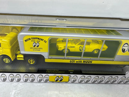 M2 Auto-Haulers Ford C-950 & 1966 Ford Mustang Mooneyes CHASE 1:64 Diecast